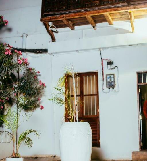 مبيت وإفطار Plumeria Motel   Stone Town Zanzibar