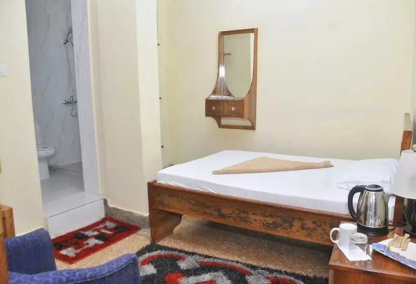 تختخواب و صبحانه Plumeria Motel   Stone Town Zanzibar