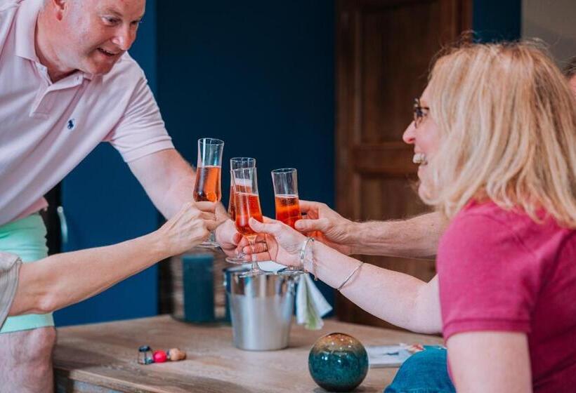 Cour 44 Gite De Charme Avec Sauna Et Jacuzzi