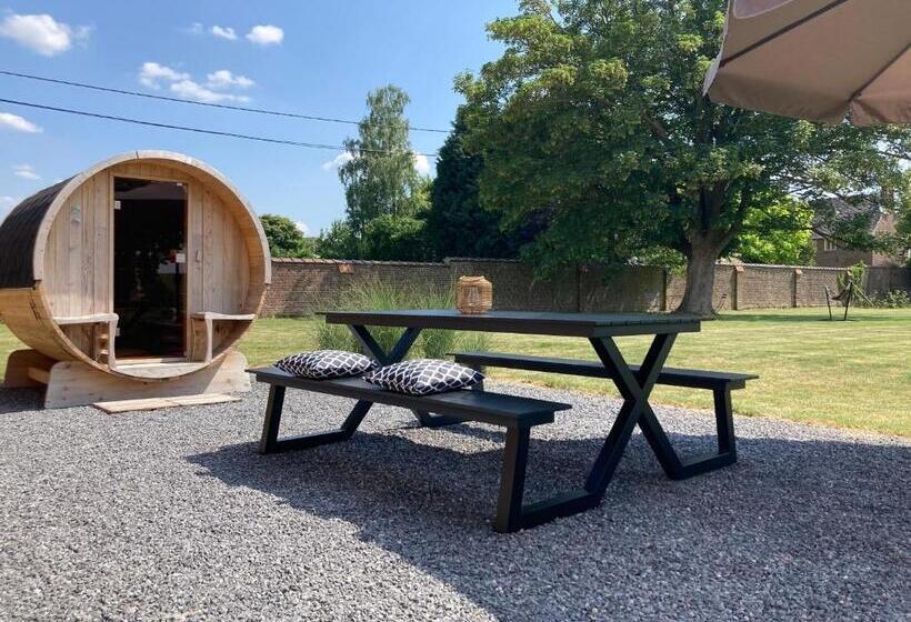 Cour 44 Gite De Charme Avec Sauna Et Jacuzzi