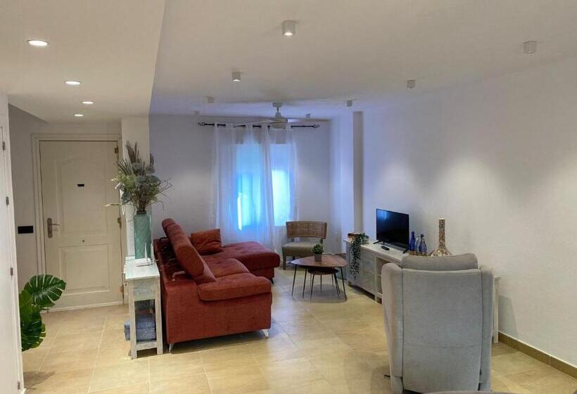 Brisa De Zahara   Casa Para Familia Con Piscina Y Garaje En Urb. Privada