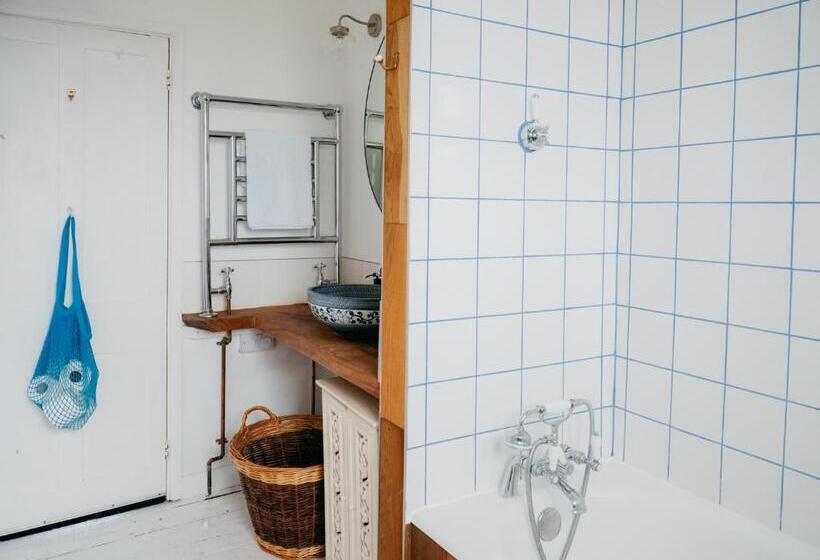 Enchanted Rose Garden House