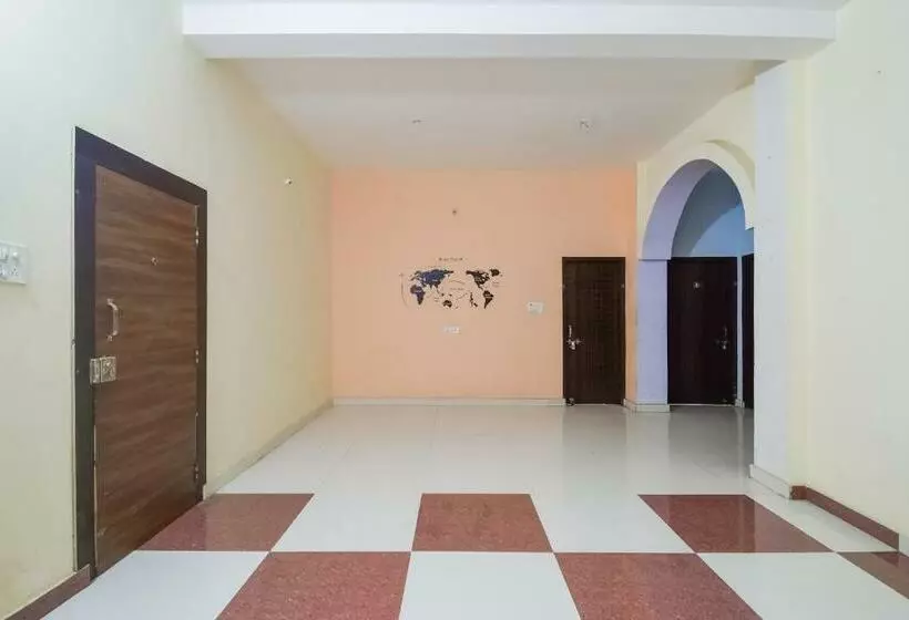 Flagship Hotel Luxury Inn