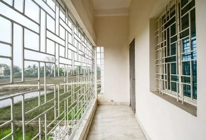 Flagship Hotel Luxury Inn
