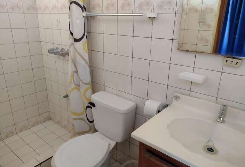 هتل Alajuela Costa Rica Airport