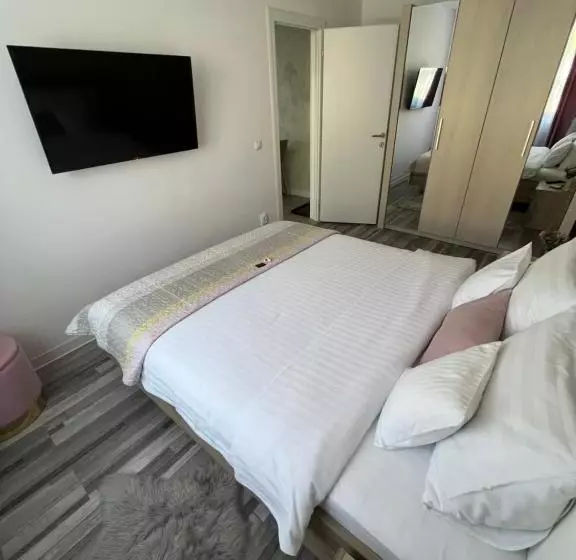 Luxury Apartment