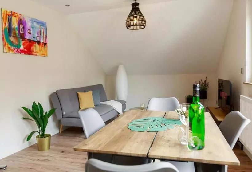 Winterangebot Mosellolodge, Luxus Ferienhaus, Dachterrasse, Netflix, Waschmaschine