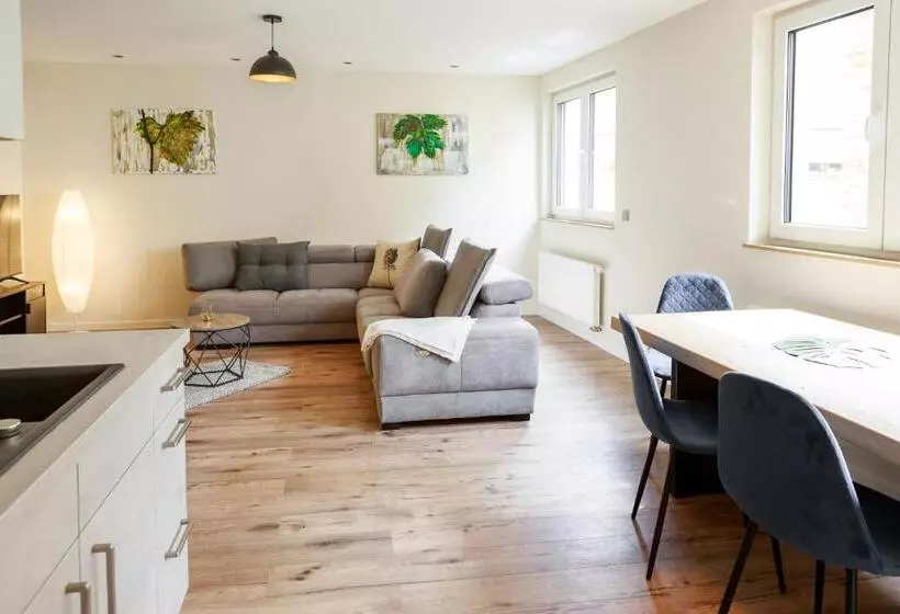 Winterangebot Mosellolodge, Luxus Ferienhaus, Dachterrasse, Netflix, Waschmaschine