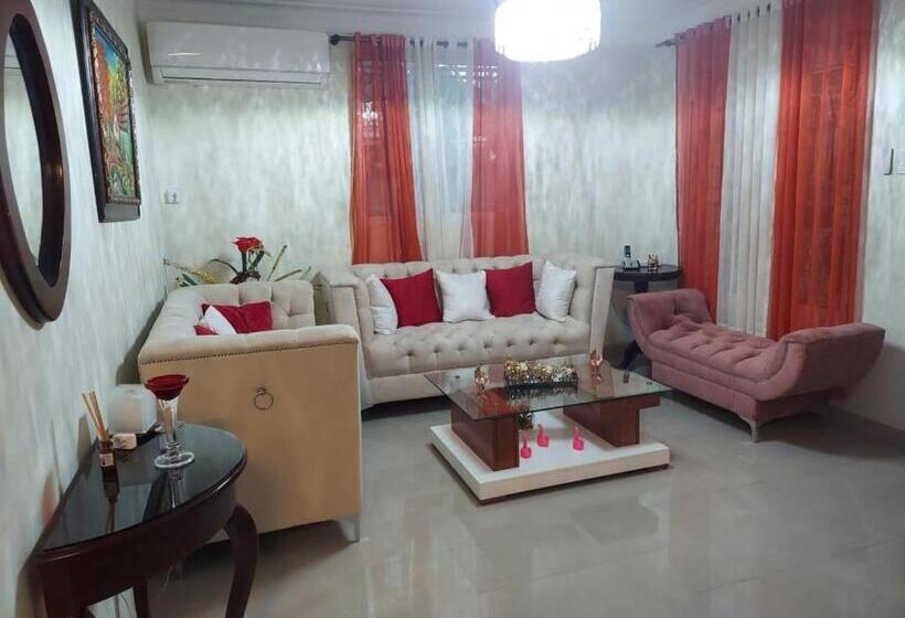 Hermosa Casa Urbanización Jardines Del Norte