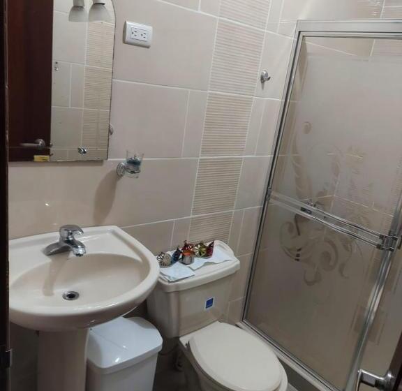 Hermosa Casa Urbanización Jardines Del Norte