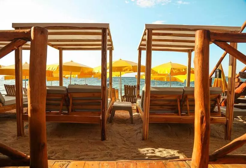 هتل Soy Local Barú