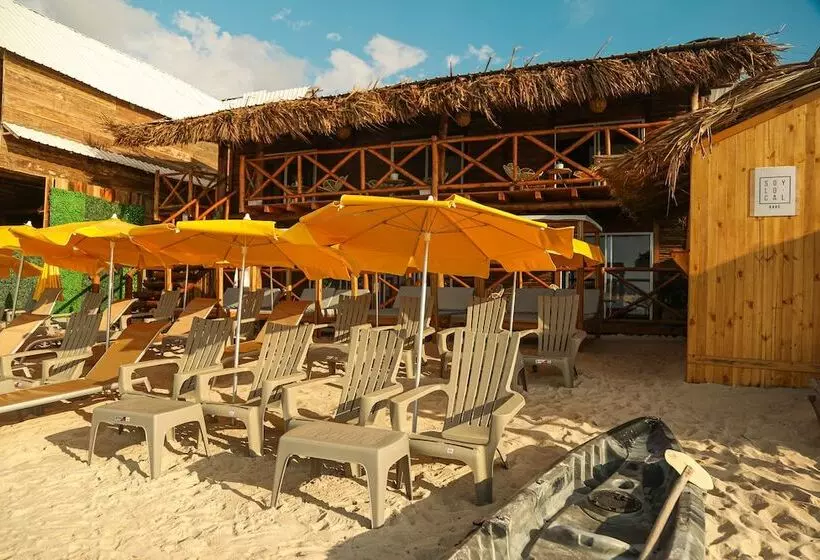 هتل Soy Local Barú