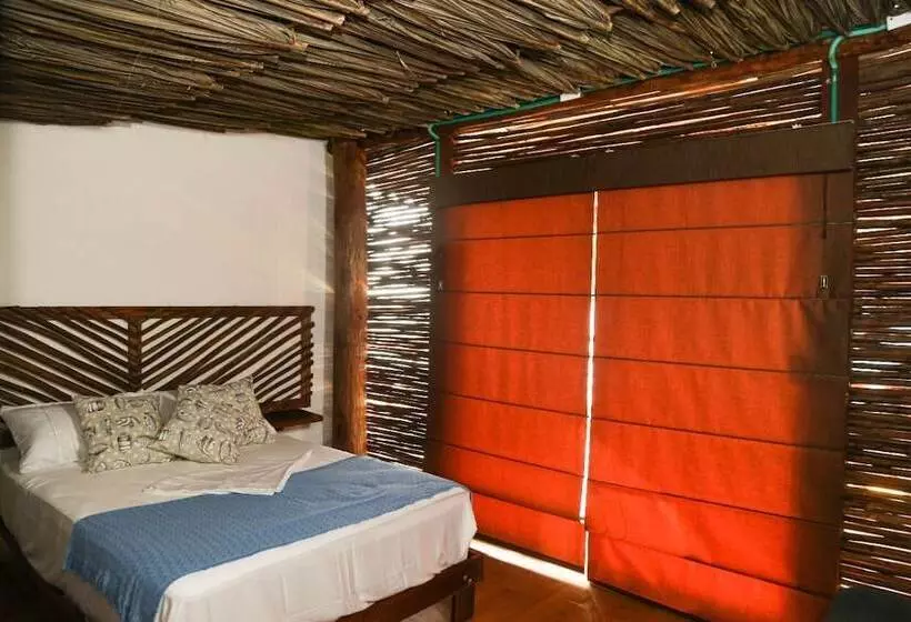 هتل Soy Local Barú