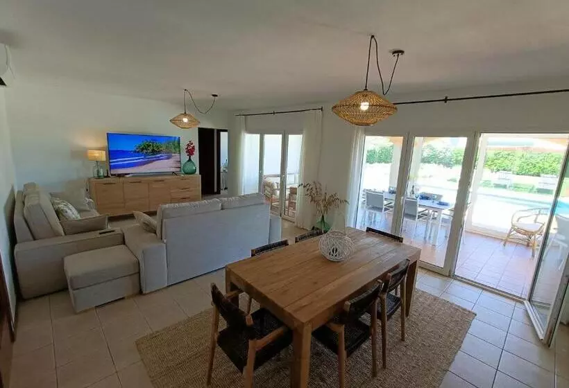 Villa Vega Relax En El Paraiso