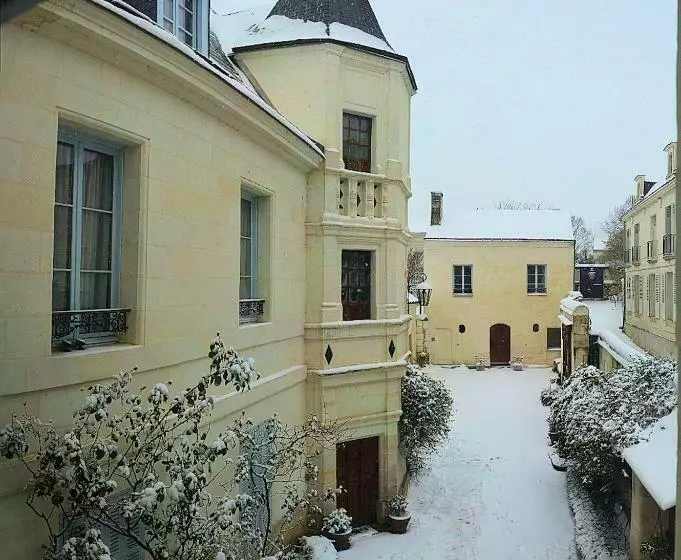 ベッドアンドブレックファースト La Maison De L Argentier Du Roy