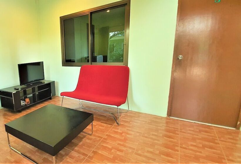 هتل Chalong Stay Well By Palai Seafood