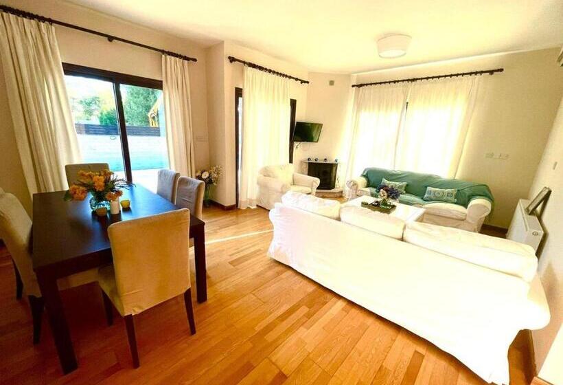 Irinas Country Home!