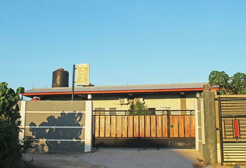 فندق Amor Homestay Near Eltari International Airport Mitra Reddoorz