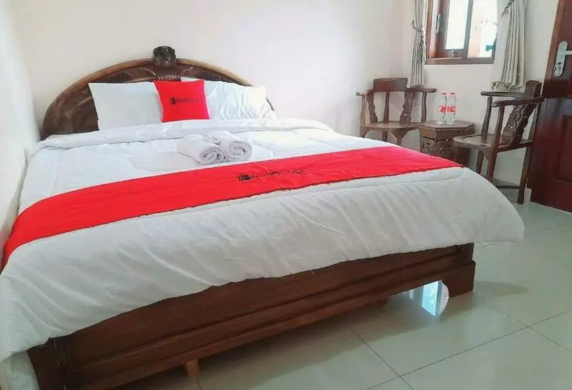 ホテル Reddoorz Syariah Near Komplek Candi Arjuna Dieng 2