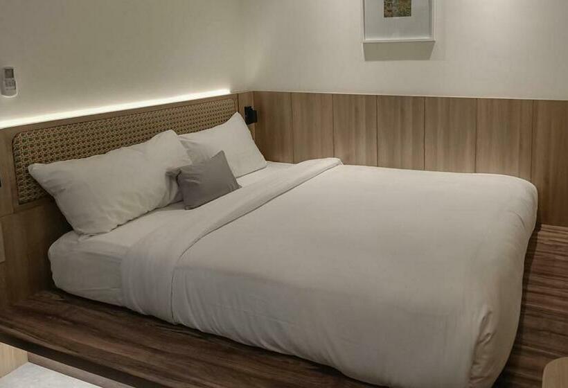 בית מלון כפרי U Stay Style Batik Redpartner