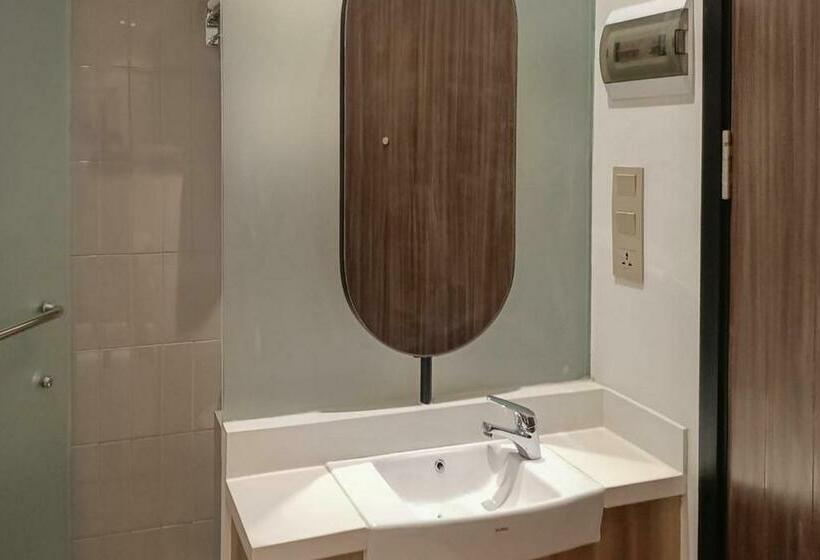 בית מלון כפרי U Stay Style Batik Redpartner