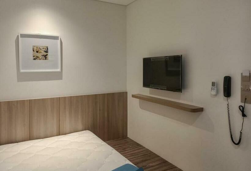 בית מלון כפרי U Stay Style Batik Redpartner