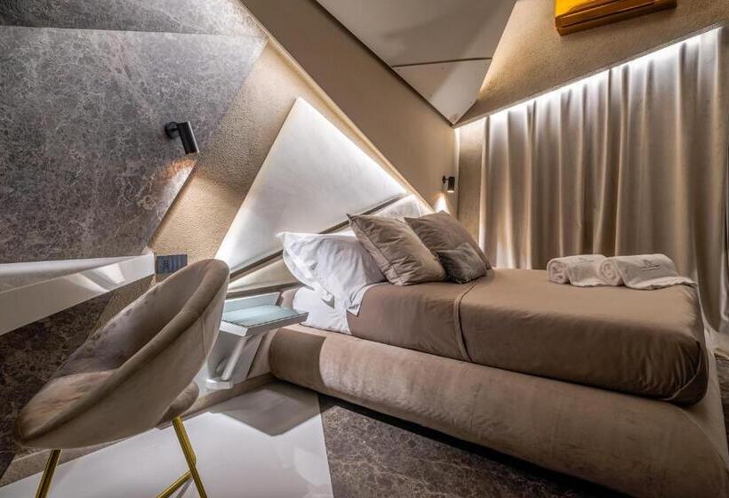 پانسیون Le Suites Del Duomo Luxury