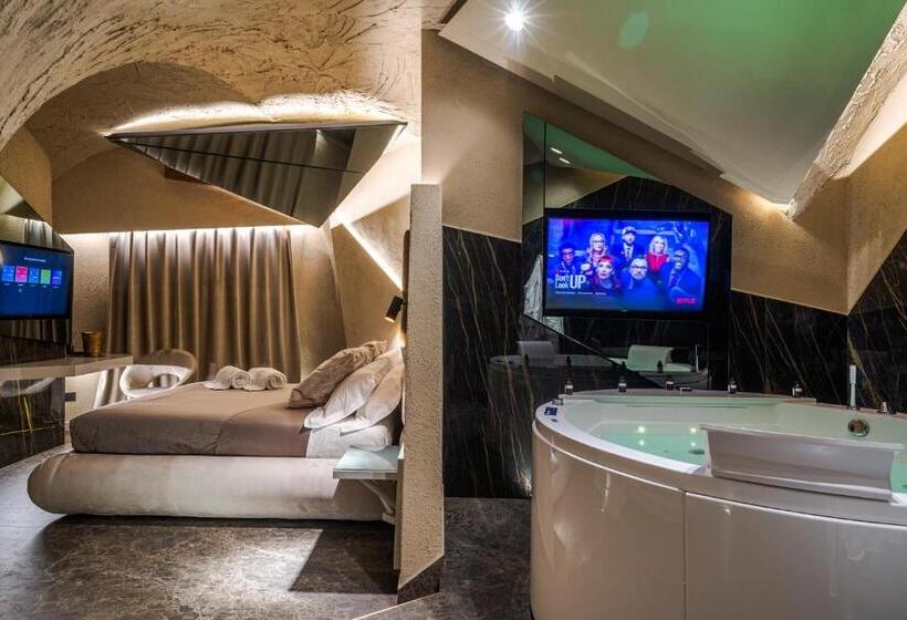 پانسیون Le Suites Del Duomo Luxury