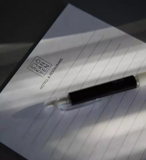 Hasse På Sjökanten Hotell & Restaurang