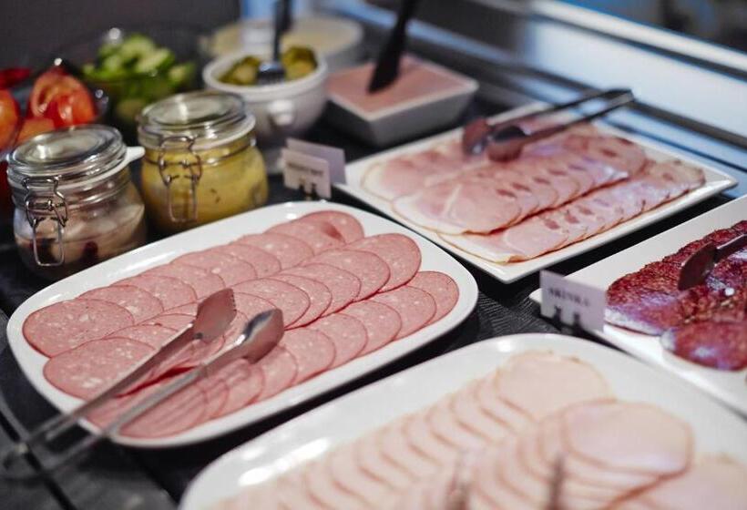 Hasse På Sjökanten Hotell & Restaurang