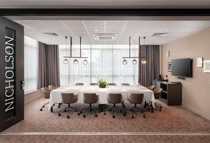 ホテル Hilton Garden Inn London Heathrow Airport