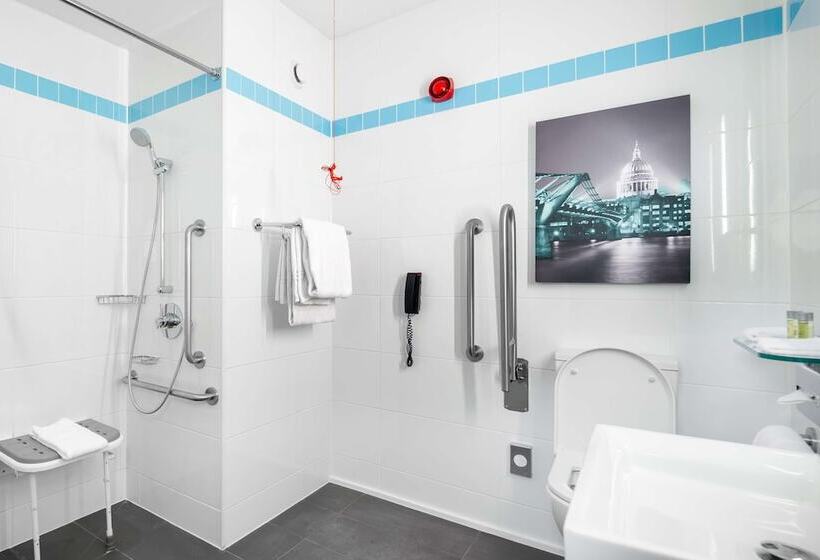 ホテル Hilton Garden Inn London Heathrow Airport