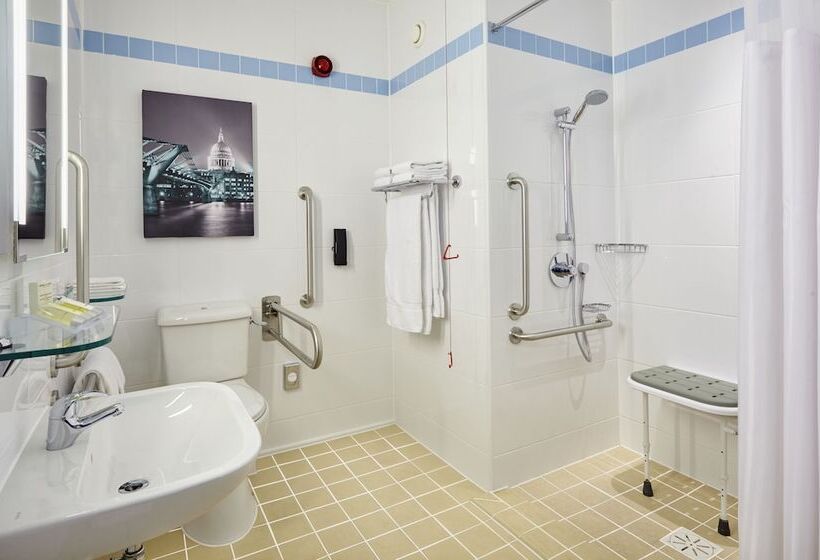 ホテル Hilton Garden Inn London Heathrow Airport