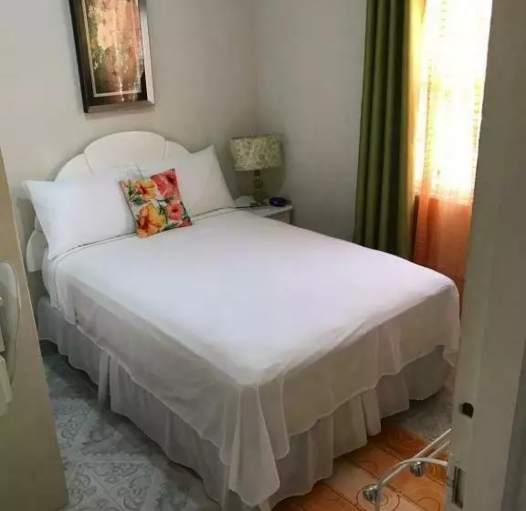 هتل Hopeville Guest House