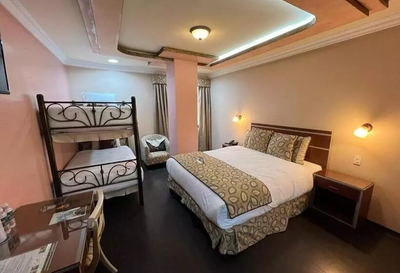 Отель Mary Carmen