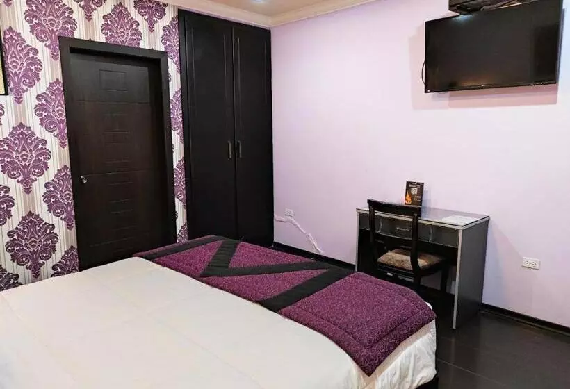 Отель Mary Carmen