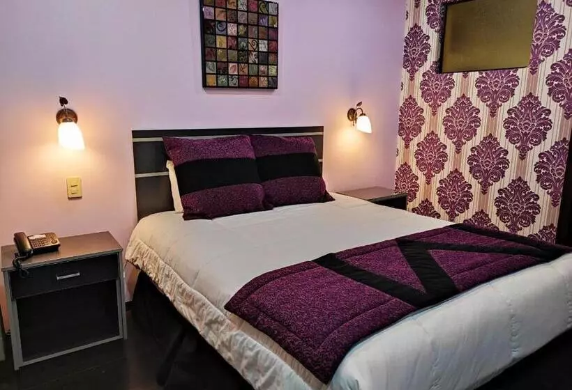 Отель Mary Carmen