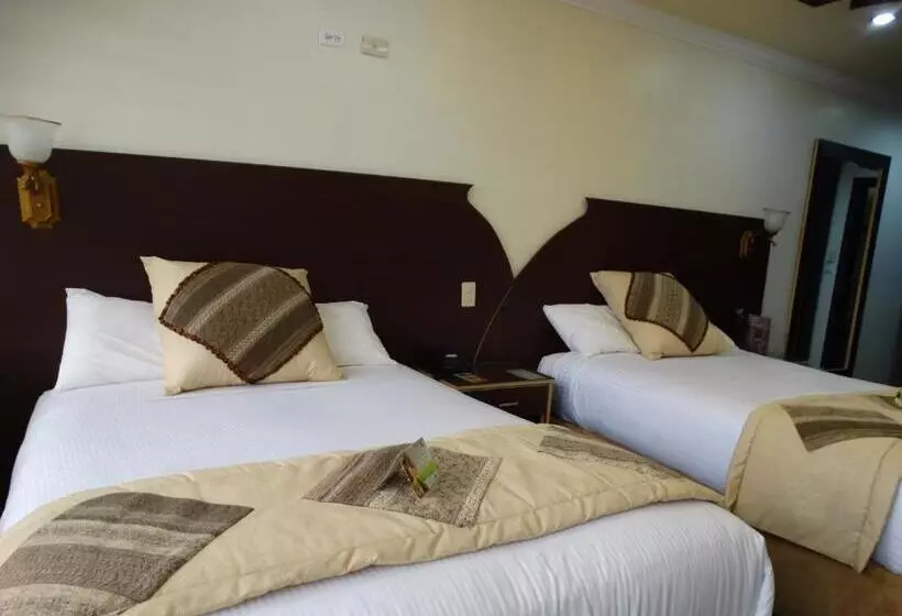 Отель Mary Carmen