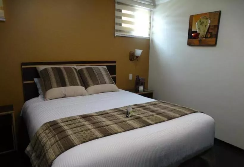 Отель Mary Carmen