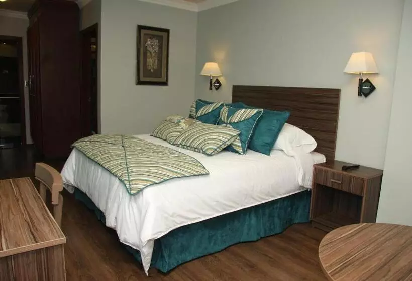 Отель Mary Carmen