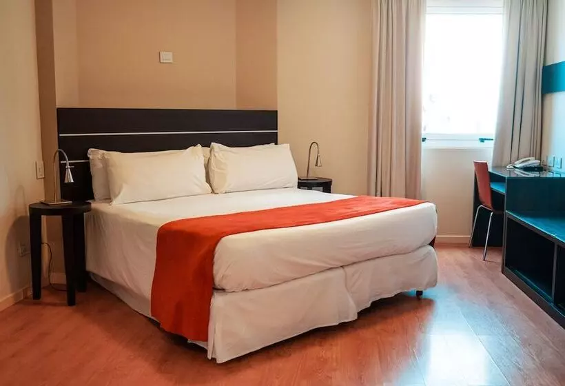 هتل Mérit San Telmo By Amérian