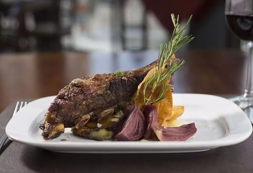 ホテル Premium Tower Suites San Luis