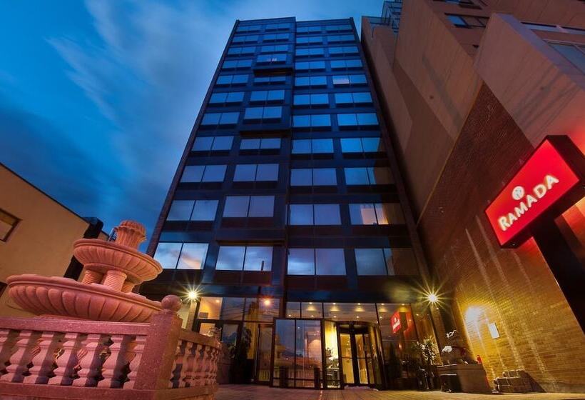 בית מלון כפרי Ramada By Wyndham Flushing Queens