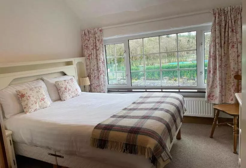 ホテル Ryan's River Lodge B&b