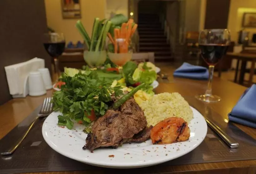 Sahil Hotel Pendik