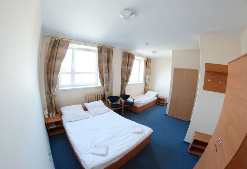 ホテル Stacja Kutno