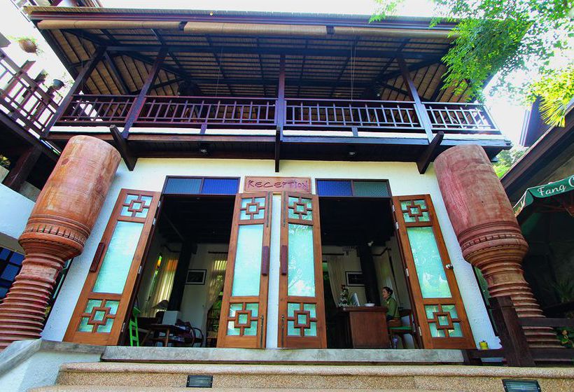 فندق The Balcony Chiang Mai Village