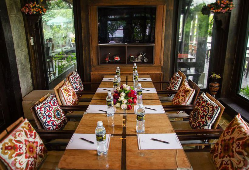 فندق The Balcony Chiang Mai Village