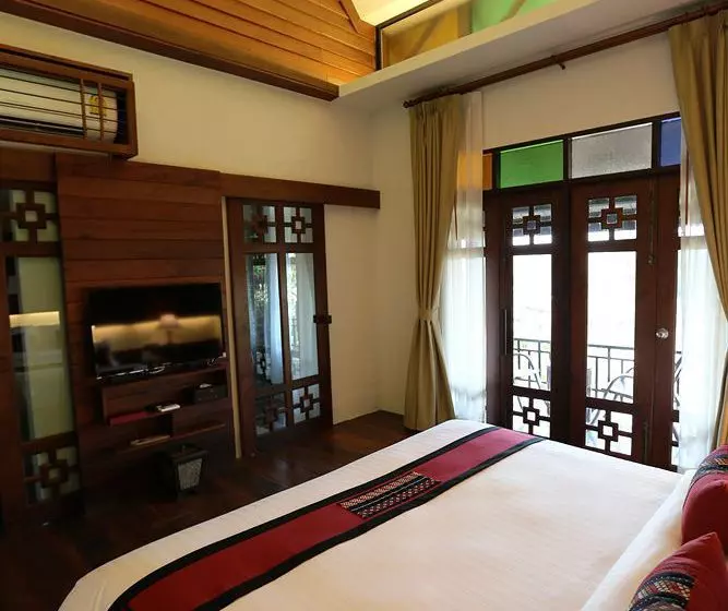 فندق The Balcony Chiang Mai Village