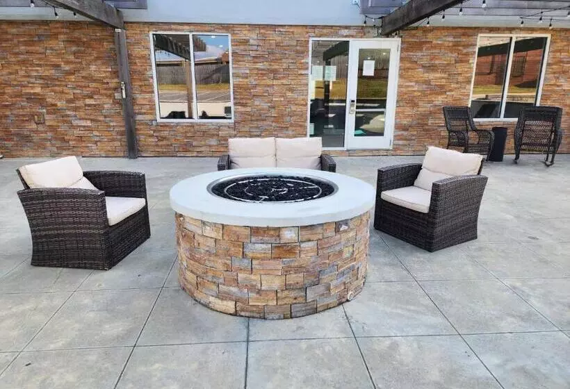 Motelli Country Inn & Suites By Radisson, Macon West, Ga